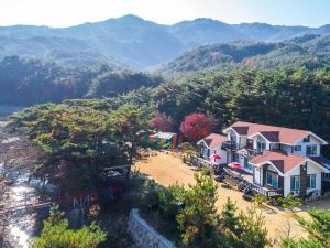 Sangju Songnisan Mountain Valley Pension