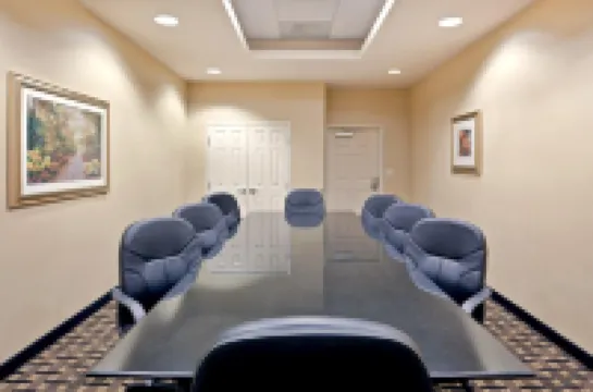 Holiday Inn Express & Suites SEATTLE NORTH - LYNNWOOD by IHG Hotels in Lynnwood