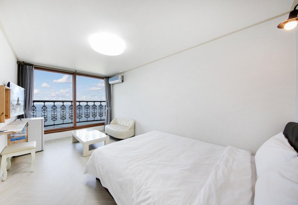 Gangneung Lohas Pension - Housity