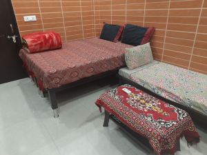 Room in Guest Room - Luxury Private Flat in Lajpat Nagar with Attached Kitchen Kitchen 92,121,74700