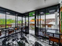 Tree Homestay Mitra RedDoorz Hotels in Sukun