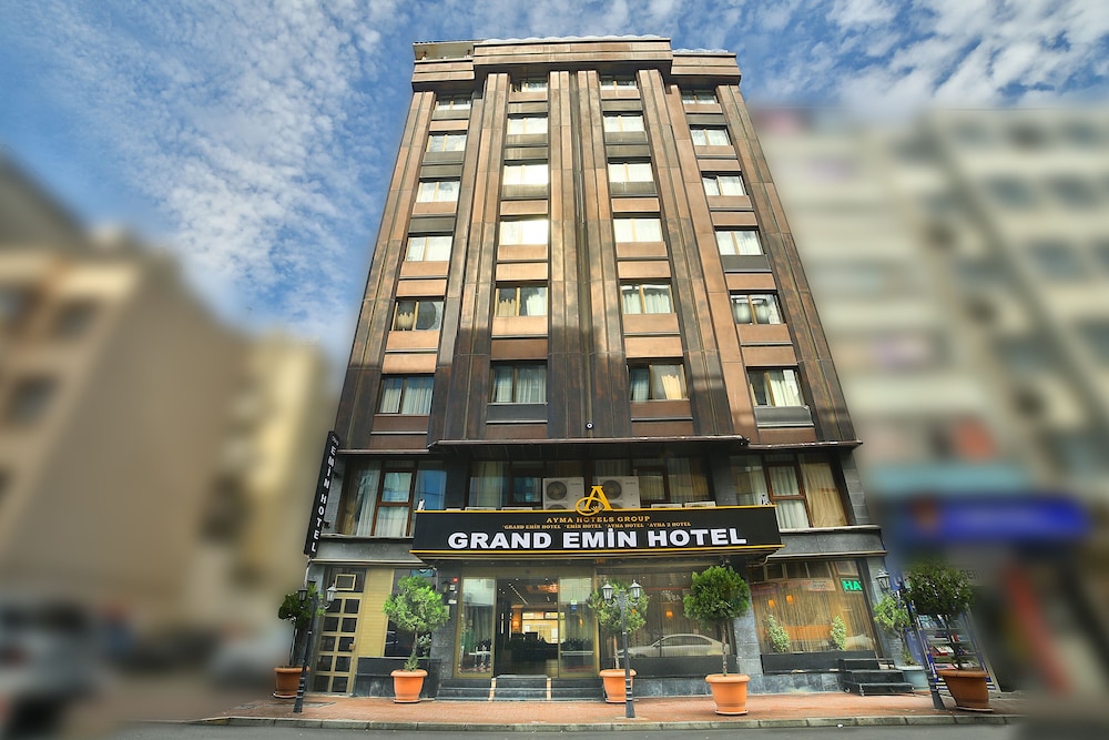 Hotel Grand Emin