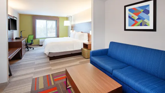 Holiday Inn Express & Suites Clovis-Fresno Area