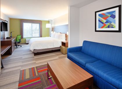 Holiday Inn Express & Suites Clovis-Fresno Area