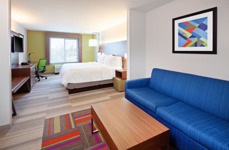 Holiday Inn Express & Suites Clovis-Fresno Area by IHG