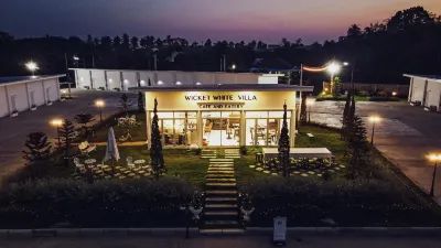 Wicket White Villa Hotels in Photharam