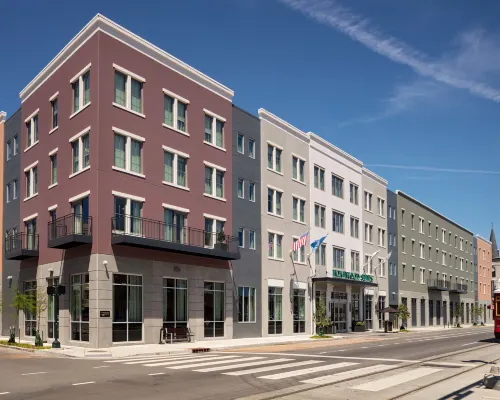 Homewood Suites by Hilton New Orleans French Quarter Отели рядом с достопримечательностью «Парк Джэксон-сквер»