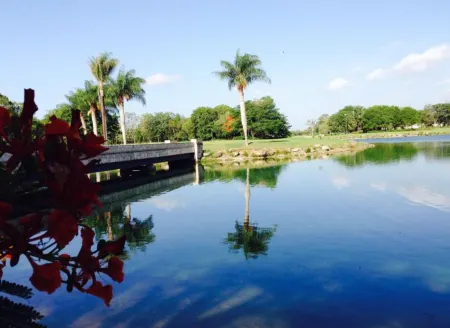 Las Brisas, Juan Dolio, 3Br, 3 Pools, Jacuzzi, Beach, Golf, Polo Отели в г. Хуан-Долио