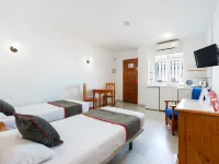 Apartamentos Pepe Mesa โรงแรมในเนร์คา