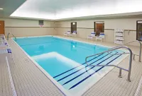 Holiday Inn Express & Suites CHESTERFIELD - SELFRIDGE AREA by IHG - Uima-altaat
