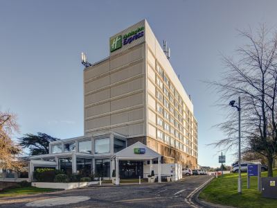 Holiday Inn Express EDINBURGH - CITY WEST by IHG