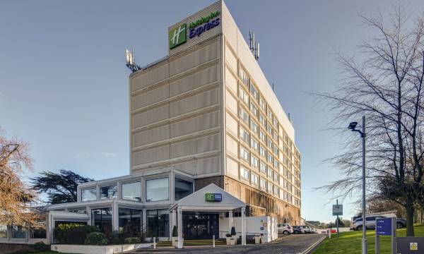 Holiday Inn Express Edinburgh - City West by IHG