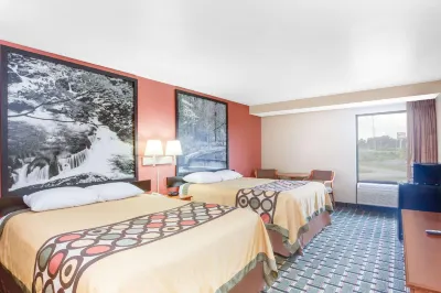 Super 8 by Wyndham Crossville TN Hotel di Crossville