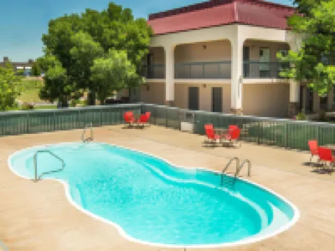 Travelodge by Wyndham Pueblo Hotels in Pueblo