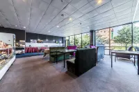 Line Plus Hotel - 2-Star