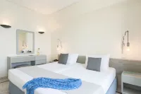 Samaina Port Hotel Отели в г. Самос