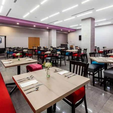 CHN Hotel Monterrey Aeropuerto, Trademark by Wyndham