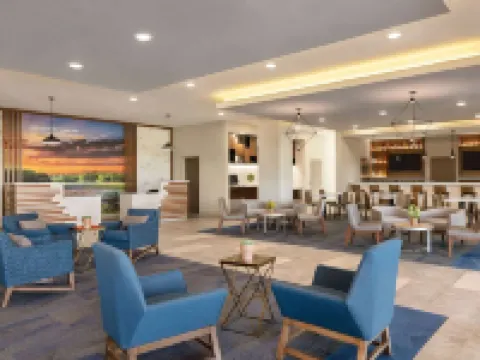 La Quinta Inn & Suites by Wyndham Limon Hoteles en Limón