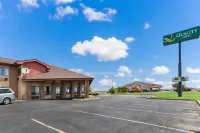 Quality Inn Hotels in Rochelle