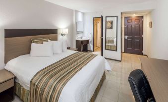 Ramada by Wyndham Hola Culiacan