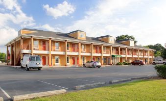 Quality Inn Albertville US 431