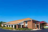 Super 8 by Wyndham Watertown WI Hotels in Watertown