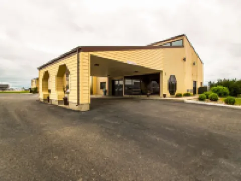 Econo Lodge Hotels in Codington County