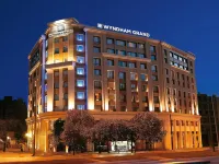 Zeus Wyndham Grand Athens Отели рядом с достопримечательностью «Мечеть Тзисдаракис»