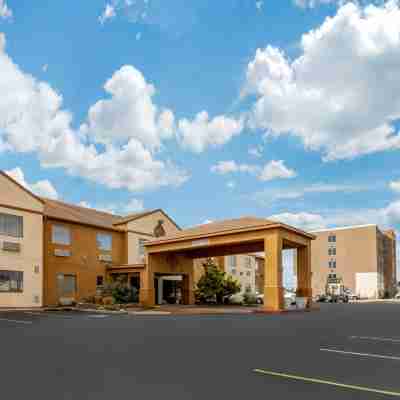 Quality Inn West Memphis I-40 Hotel Exterior