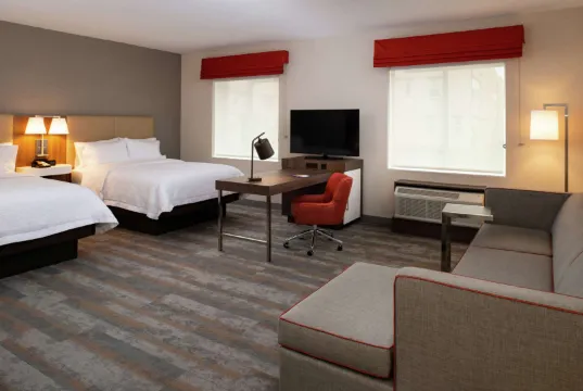 Hampton Inn & Suites Buena Park