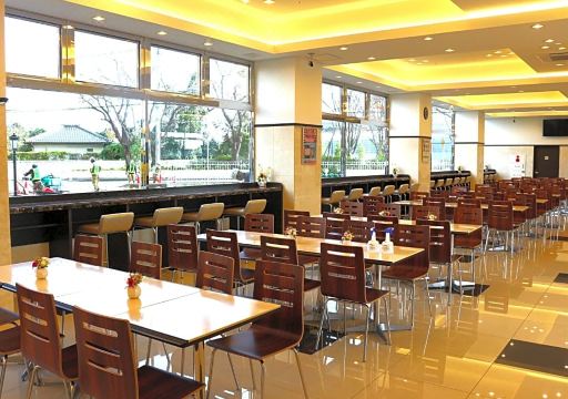 호텔 로비와 편의점