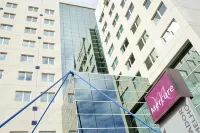 Mercure Salvador Rio Vermelho Hotel dekat Palacete Das Artes Rodin Bahia