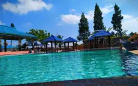 Grand Dian Hotel Guci - Pools