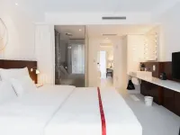Ruby Claire Hotel Geneva by IHG Hotels near Flower Clock