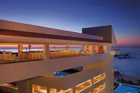 Secrets Huatulco Resort and Spa Hotels near Playa la Esperanza