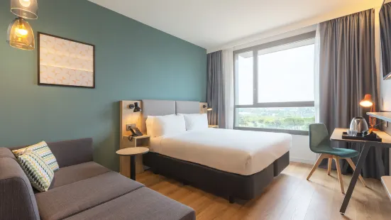 Holiday Inn Barcelona - Sant Cugat, an IHG Hotel