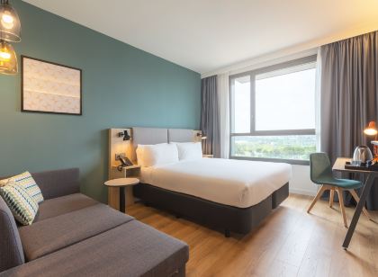 Holiday Inn Barcelona - Sant Cugat, an IHG Hotel