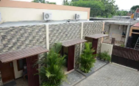 Rose Homestay Hotels in Kebalenan