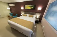 梅里特伊瓜蘇港酒店