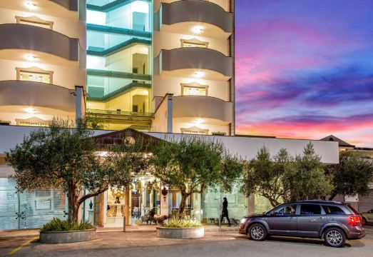 아르콤 팰리스 외관