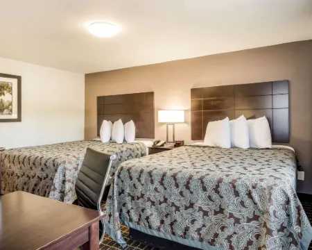 Rodeway Inn Middleboro-Plymouth Hotels in Middleboro