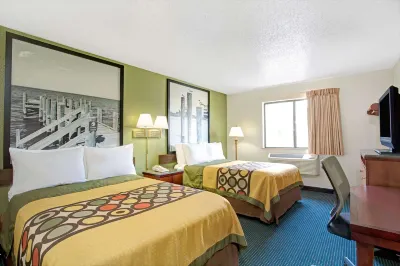 Super 8 by Wyndham Newport News/Jefferson Ave. Hotels in Newport News