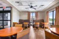 Hampton Inn by Hilton Derby Wichita Southeast