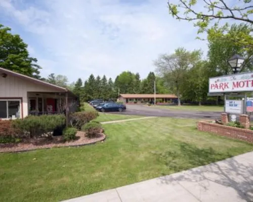 Park Motel Hotels in Marshfield