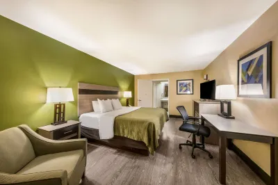 Quality Inn & Suites Garland - East Dallas