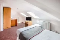 OYO London Guest House Hotel di Ealing