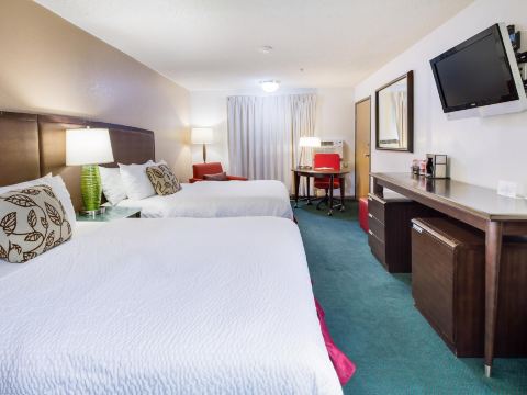 Alliance Hotel & Suites, a Howard Johnson by Wyndham