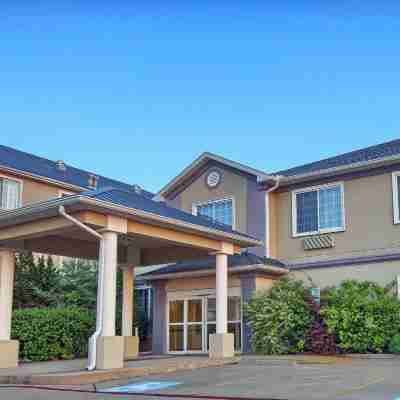 FairBridge Inn & Suites Cleburne Hotel Exterior