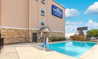 Microtel Inn & Suites by Wyndham College Station