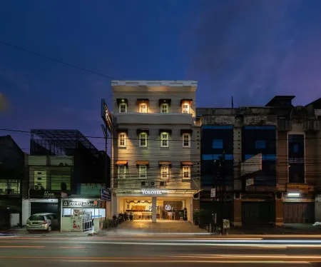 Yokotel Hotel Отели в г. Andir